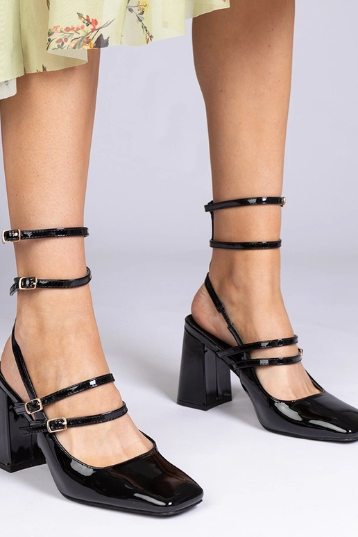 Ferida juodos lakinės kelnės su stulpu