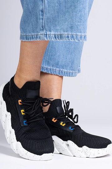 Juodi moteriški sportiniai... 2