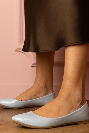 Mėlynos lakuotos moteriškos...