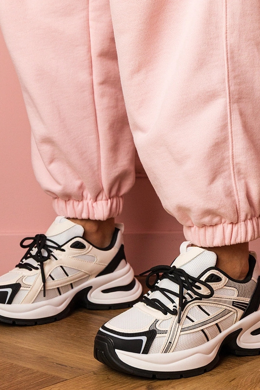 Juodai-balti moteriški sportbačiai... Juodai-balti moteriški sportbačiai...