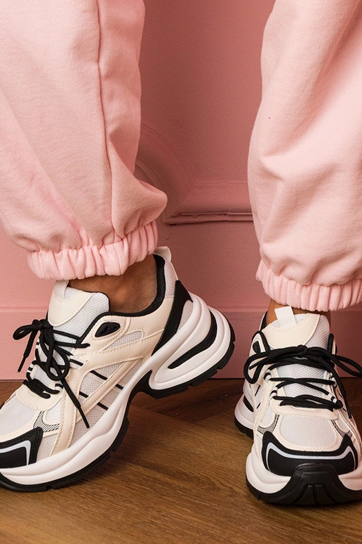 Juodai-balti moteriški sportbačiai... Juodai-balti moteriški sportbačiai...