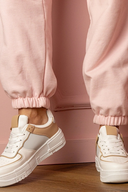 Baltai-smėlio spalvos moteriški... Baltai-smėlio spalvos moteriški...