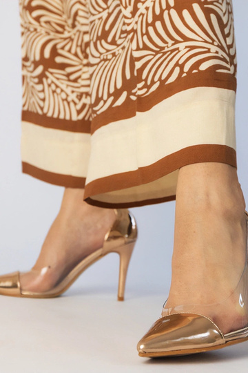 Juodi pusbačiai ant...