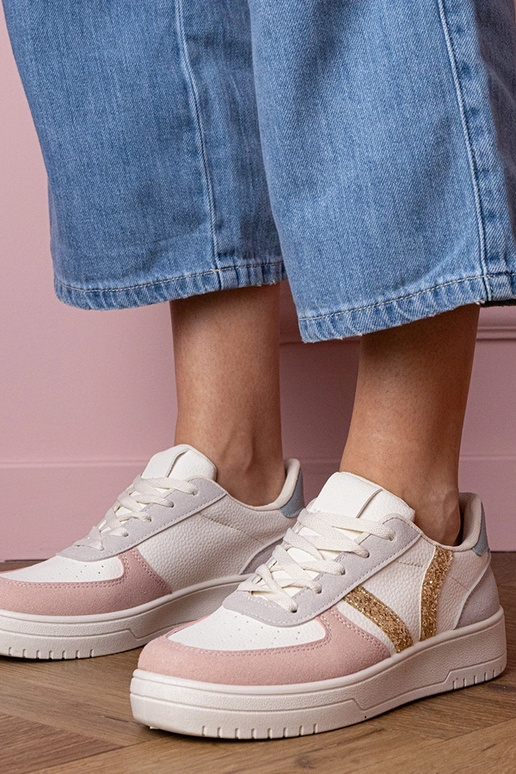 Įvairiaspalviai moteriški sportiniai... Įvairiaspalviai moteriški sportiniai...