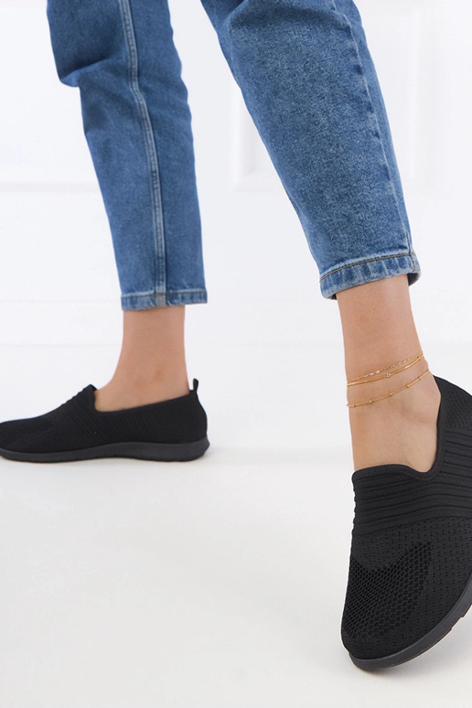 Juodos moteriškos sportinės basutės... Juodos moteriškos sportinės basutės...