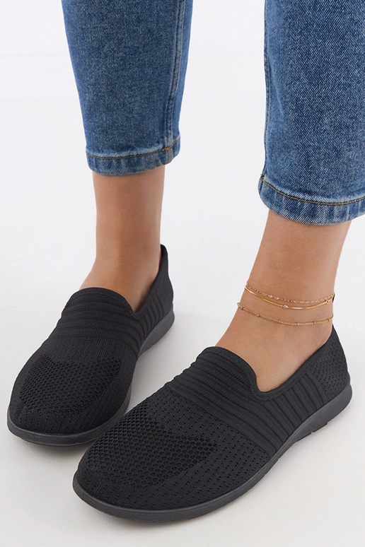 Juodos moteriškos sportinės basutės... Juodos moteriškos sportinės basutės...