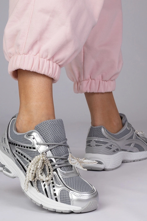 Juodi sportiniai bateliai su...