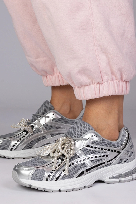 Juodi sportiniai bateliai su...