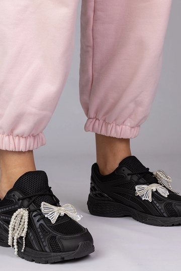 Juodi sportiniai bateliai...