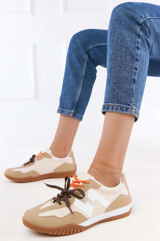 Balti sportiniai bateliai su...