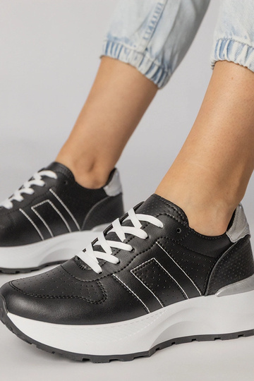 Smėlio spalvos sportiniai...