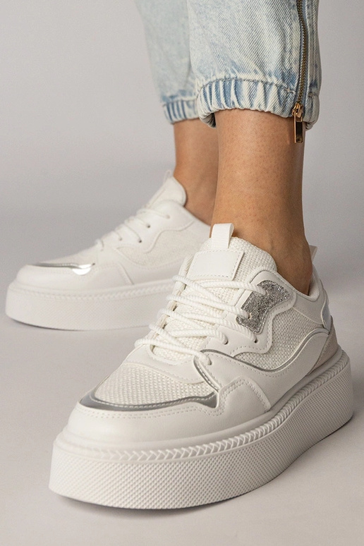 Smėlio spalvos sportiniai bateliai su...