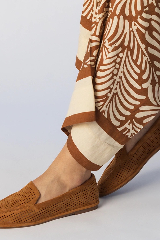 Juodi ažūriniai mokasinai iš...