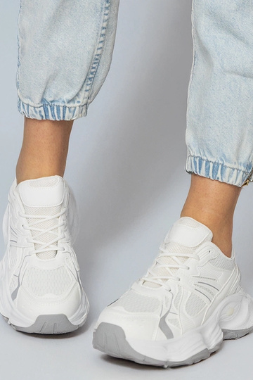 Smėlio spalvos sportiniai... 2