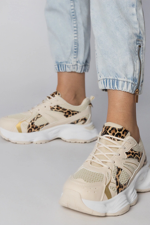 Auksinės elegantiškos moteriškos...