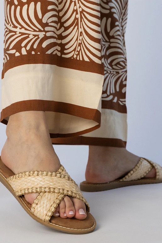 Baltos moteriškos pintos šlepetės,...