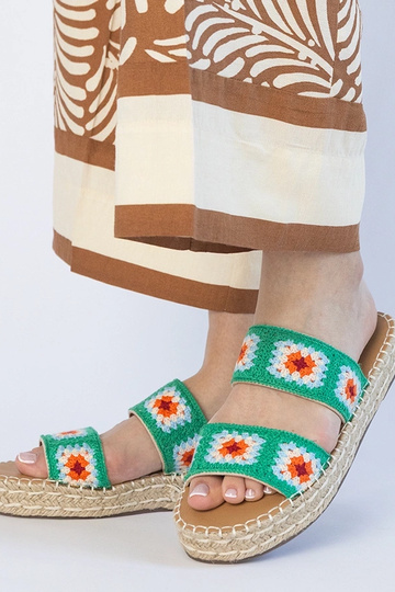 Juodos espadrilių tipo šlepetės su kaspinėliu, „Luvis"
