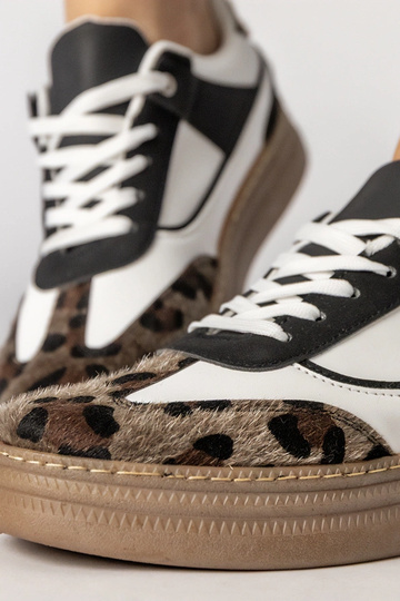 Balti-juodi sportiniai... 2