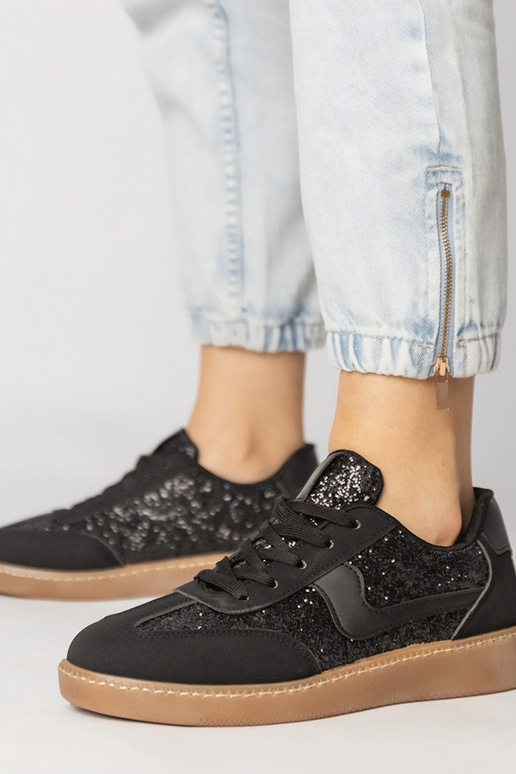 Juodi ažūriniai moteriški sportiniai...