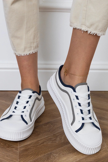 Pilki moteriški bateliai... 2