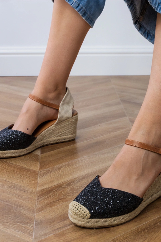 Auksinės espadrilių tipo šlepetės su...