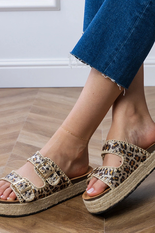 Leopardo rašto blizgančios espadrilės... Leopardo rašto blizgančios espadrilės...