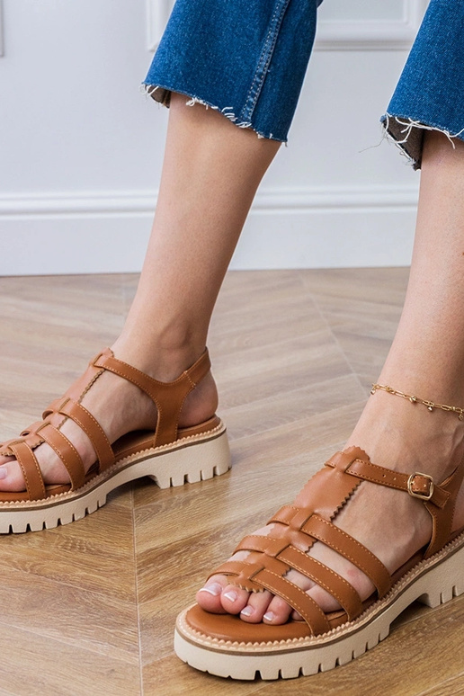 Juodi sandalai gladiatoriai su...