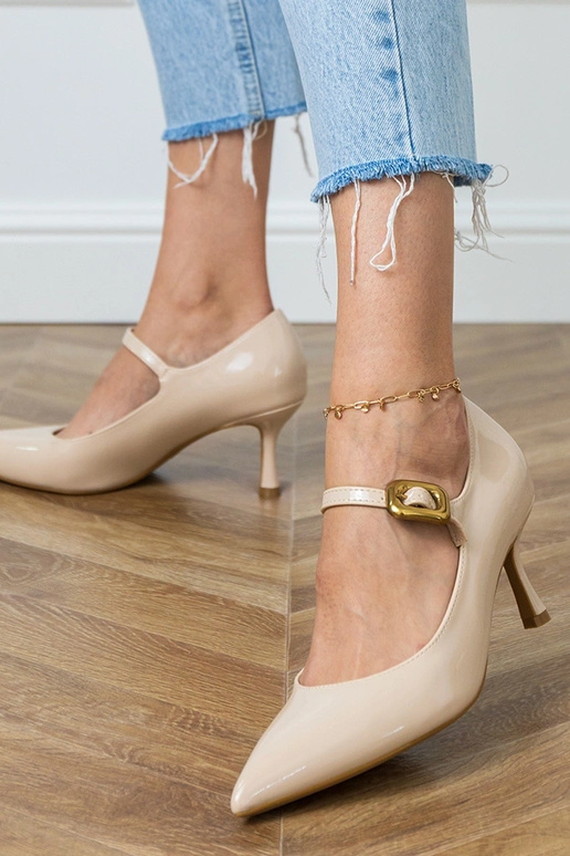 Smėlio spalvos klasikinės basutės su...