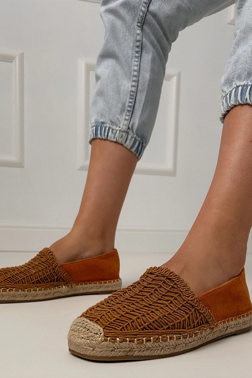 Rudos ažūrinės espadrilės ant...