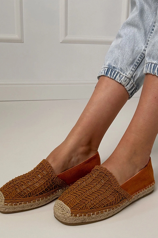 Rudos ažūrinės espadrilės ant...