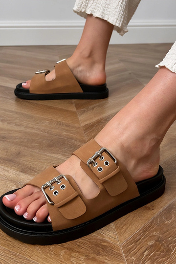 Rudos šlepetės su sagtimis... 2