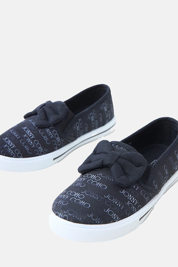 Juodi vaikiški sportbačiai...