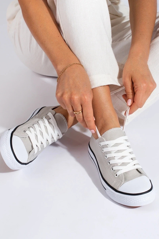 Moteriški batai  pilkos spalvos Shelovet