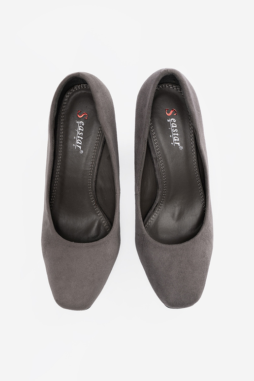 Pilkos spalvos zomšiniai aukštakulniai