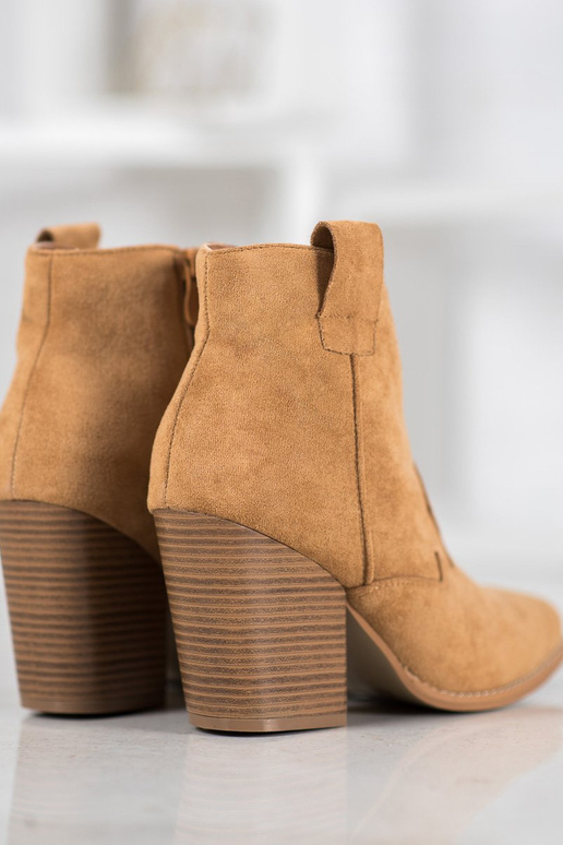 zomšiniai kaubojiško stiliaus...