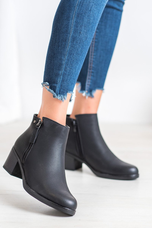 aulinukai su kulniukais