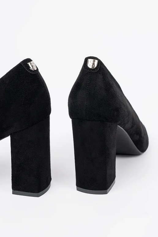 Klasikinio modelio bateliai