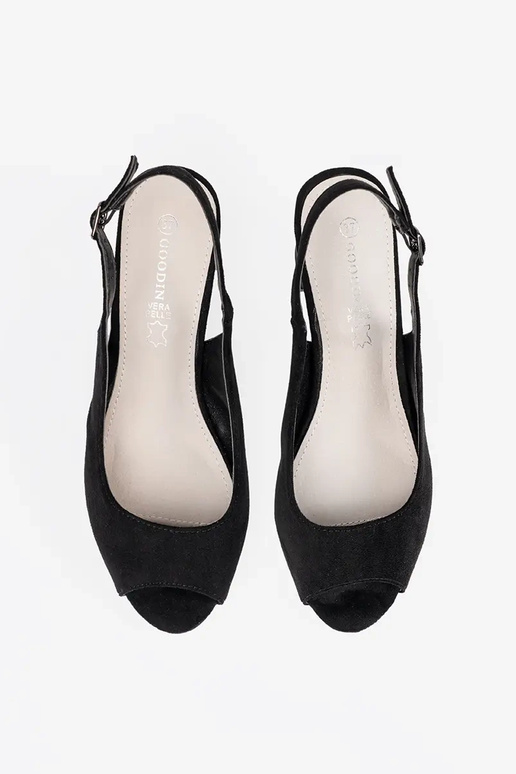 Zomšinės basutės su kulniukais