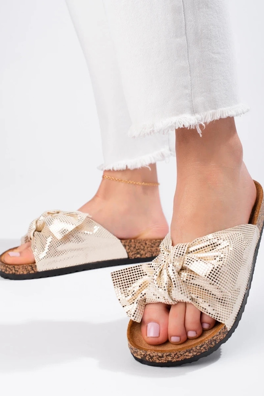 Patogios šlepetės su kaspinėliu... Patogios šlepetės su kaspinėliu...