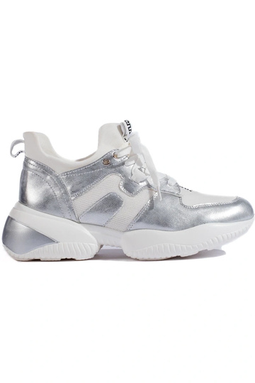 sidabro spalvos Sneakers...