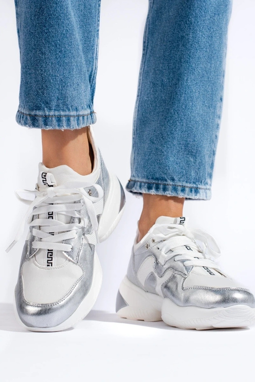 sidabro spalvos Sneakers modelio...