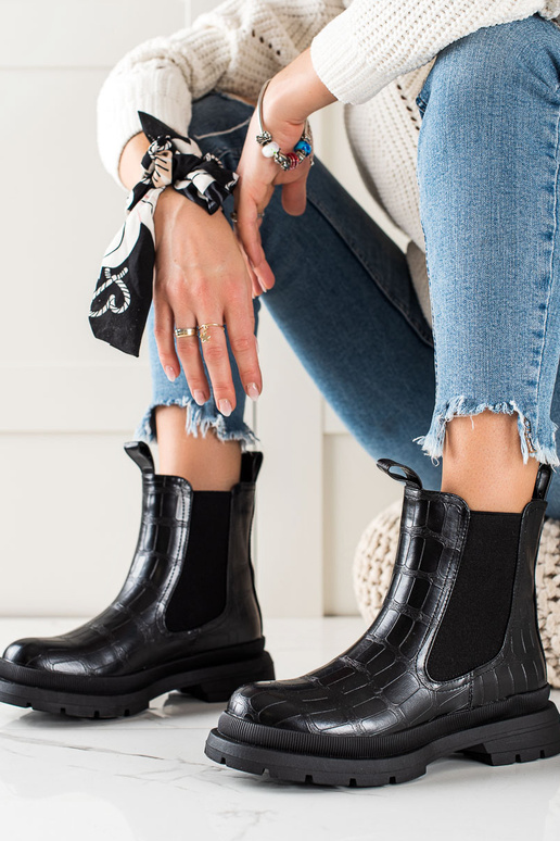 juodos spalvos Chelsea batai