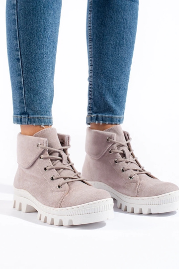 Šviesiai violetinė... 2