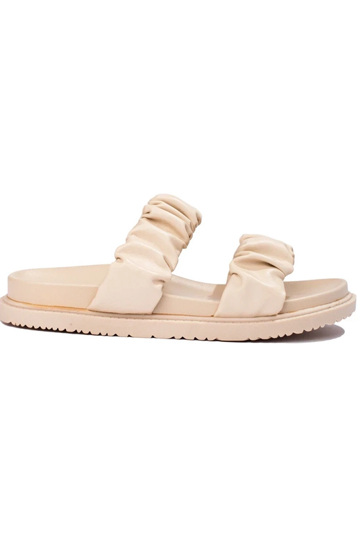 Smėlio spalvos Šlepetės su sagtelėmis