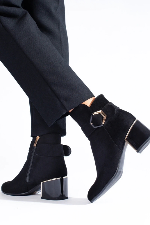 Elegantiško stiliaus moteriški batai... Elegantiško stiliaus moteriški batai...