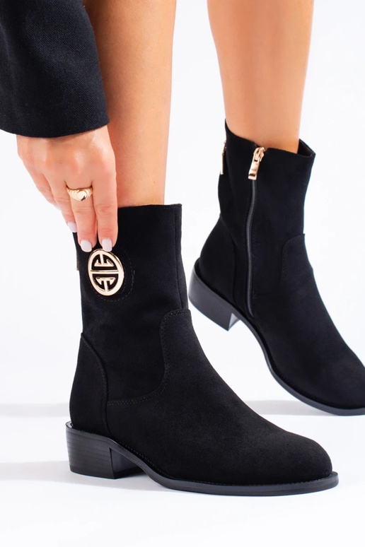 iš zomšos aukštas moteriški batai...