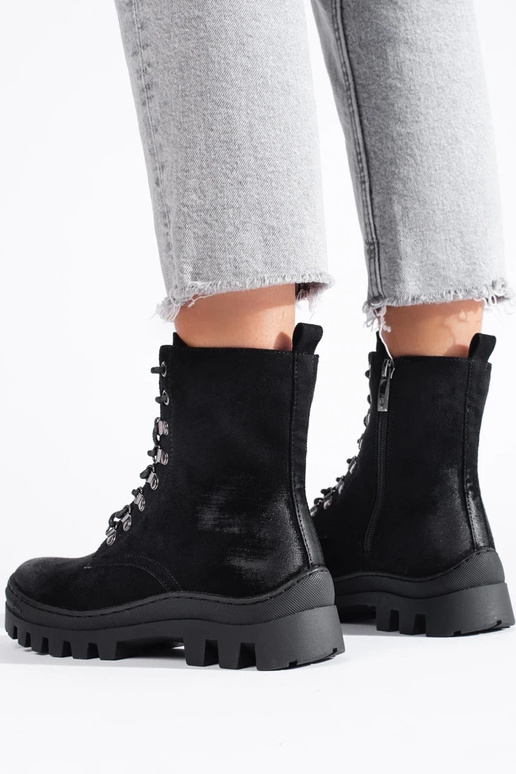 juodos spalvos iš zomšos moteriški...