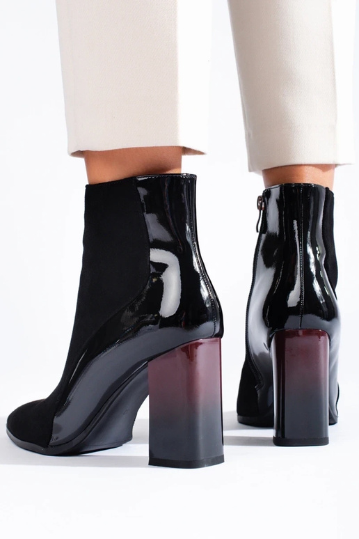 Zomšiniai aulinukai su kulniukais...