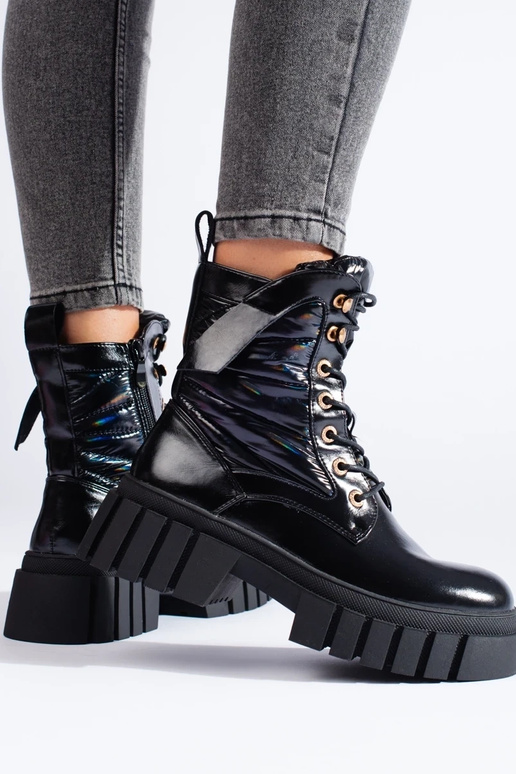 Moteriški aulinukai ant storo pado...