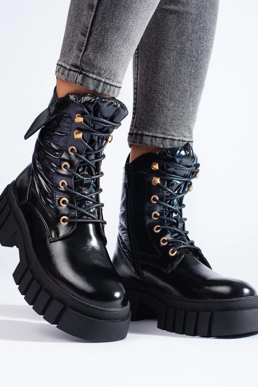 Moteriški aulinukai ant storo pado...